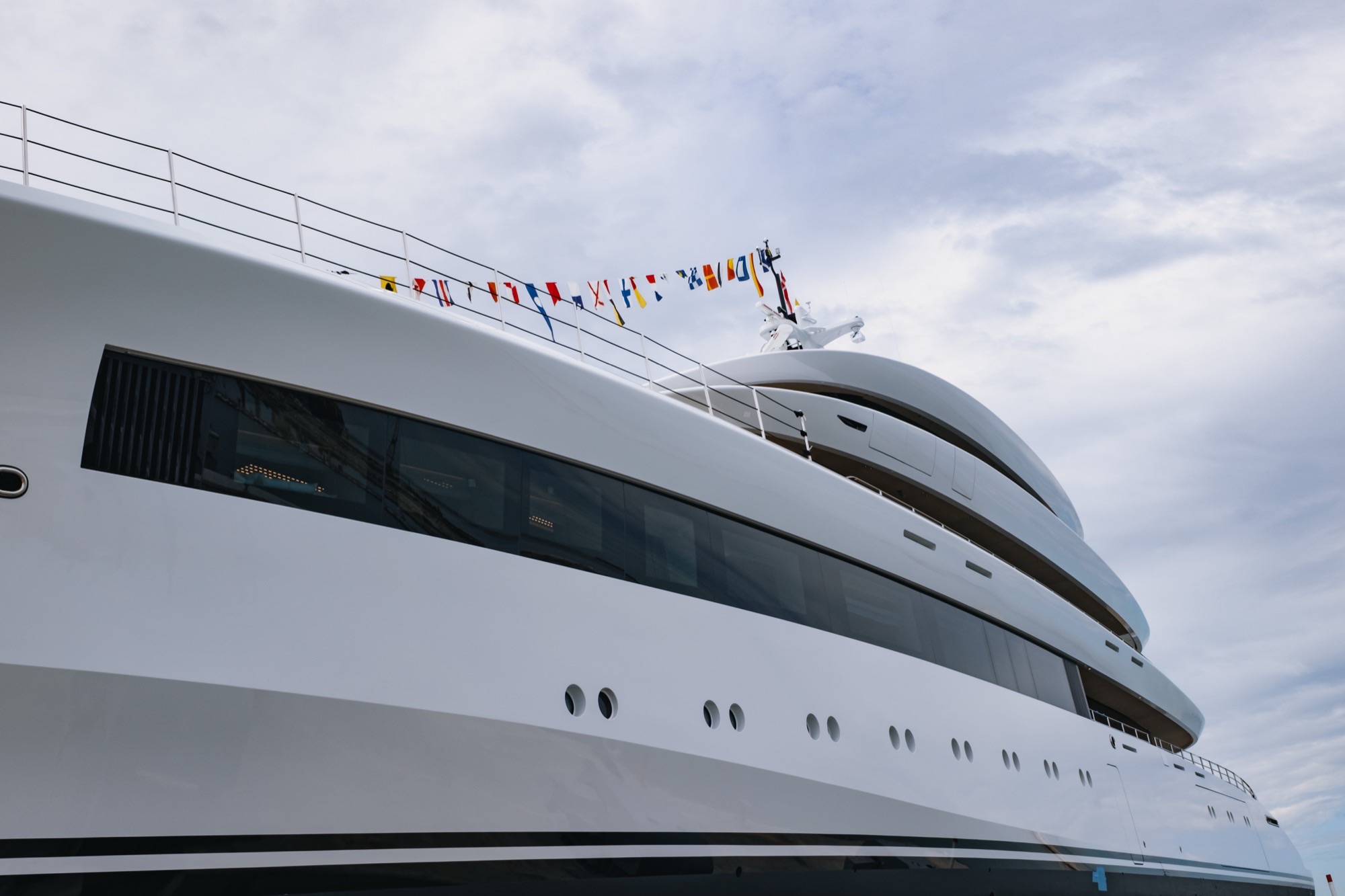 ISA Custom 80m M/Y Belita