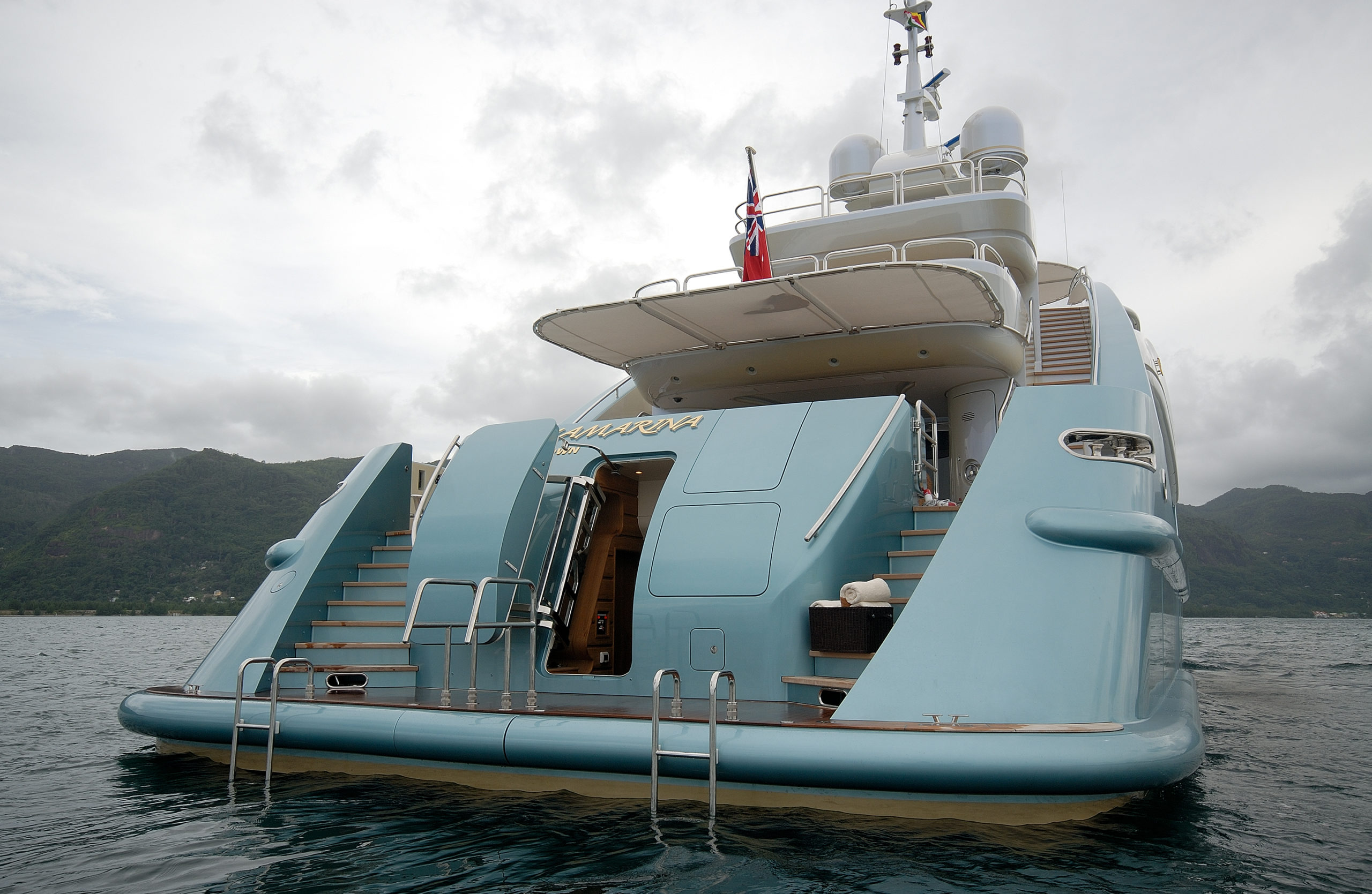 yacht aqua marina